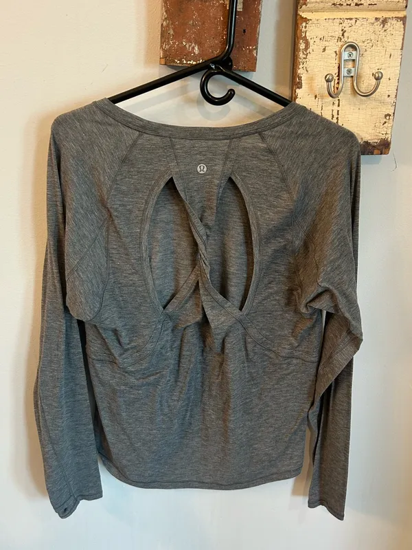 Lululemon Womens Criss Cross Longsleeve Tee | Heathered Grey - Image 3