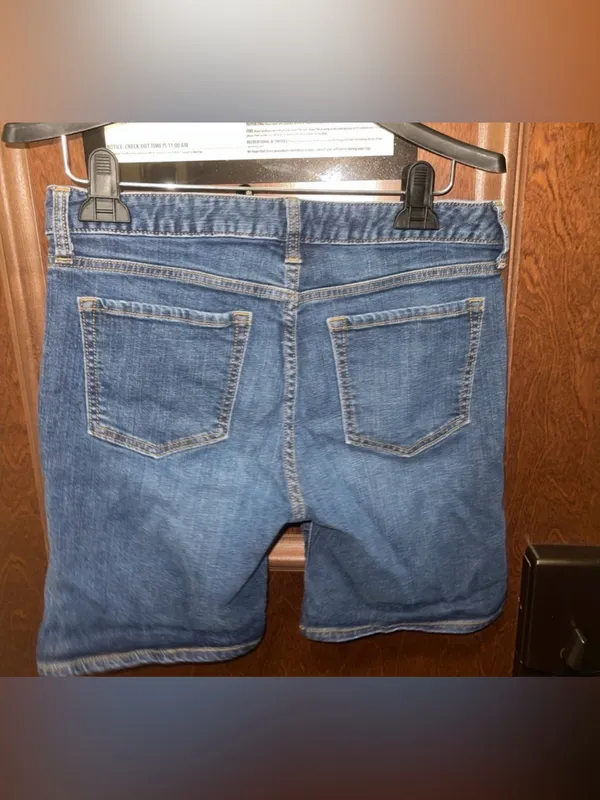 Gap Women’s Blue Denim Jean Shorts - 8 - Image 2