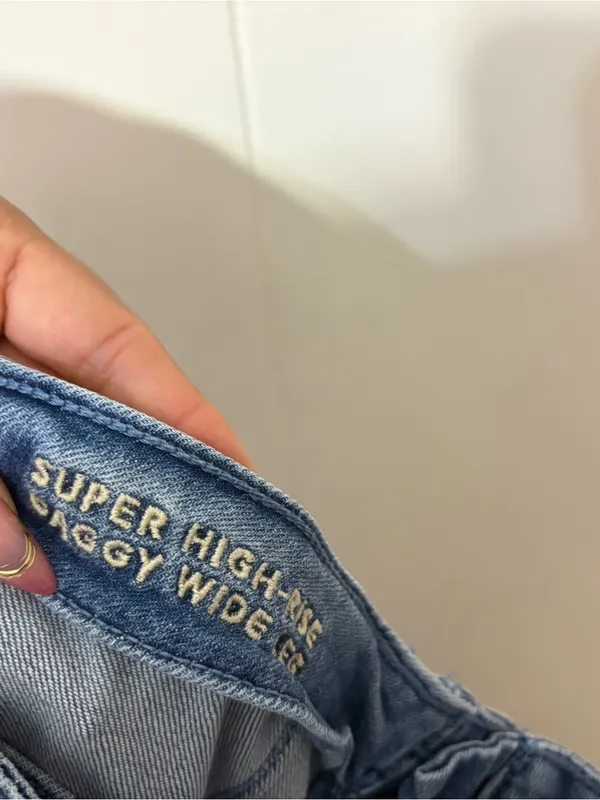 American Eagle Super High Rise Baggy Wide Leg Jeans Womens 00 Light Wash - Image 11