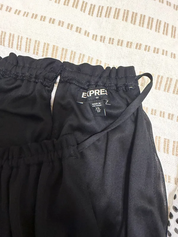Express Sleeveless Tops - Image 3