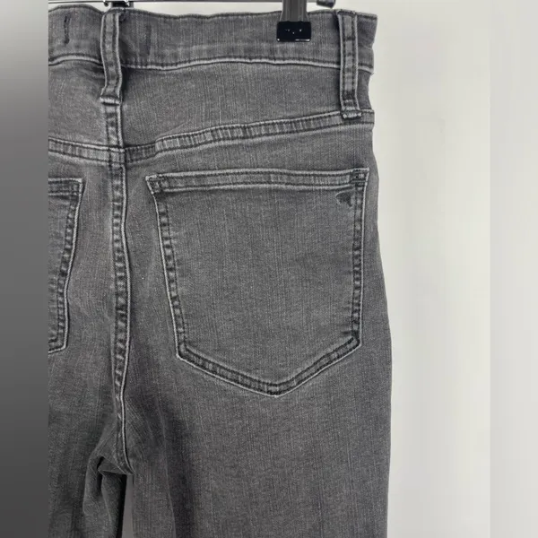 Madewell Washed Gray Stovepipe Raw Hem Cropped‎ Jeans - Image 5
