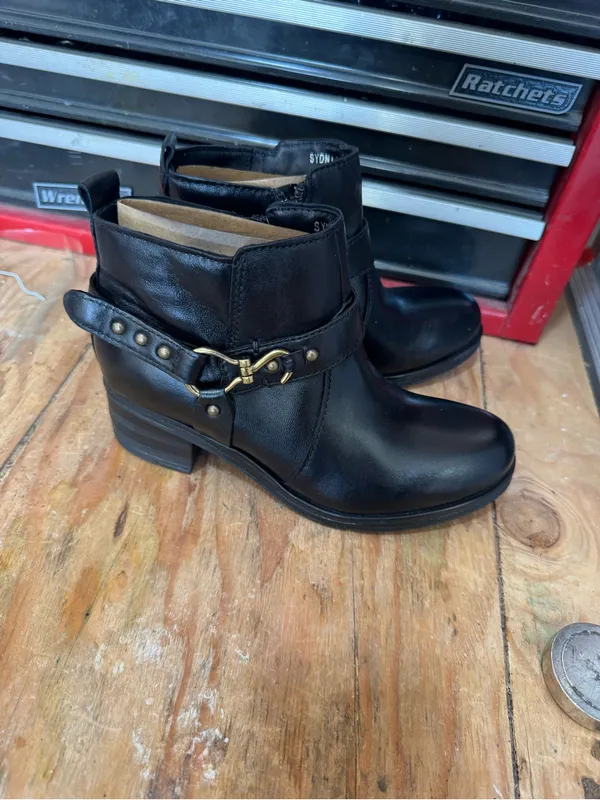 Miz Mooz Sydni Western Bootie Women's 7.5-8 Black New - Image 3