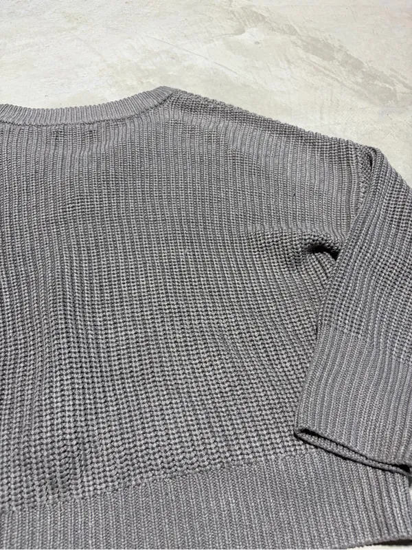 Abercrombie & fitch Cropped V-Neck knit Sweater grey taupe large - Image 7