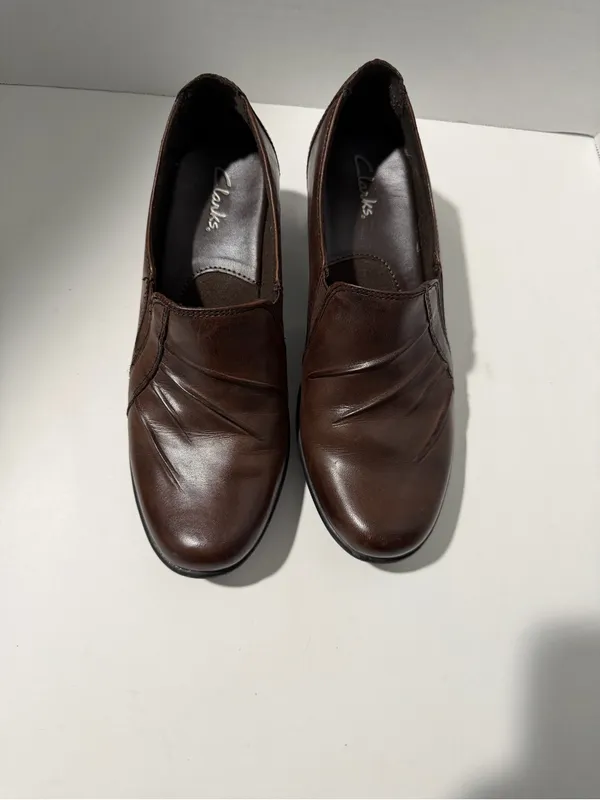 Clarks‎ Dark Brown Leather Slip-On Loafers - Image 3