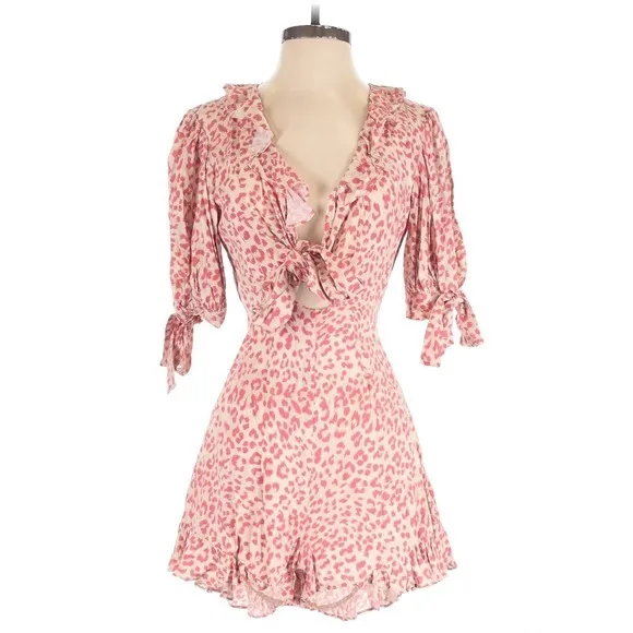 Petal & Pup Pink Quay Leopard Romper Tie Front Cutout Size 6 Boho Fairy Coquette - Image 3