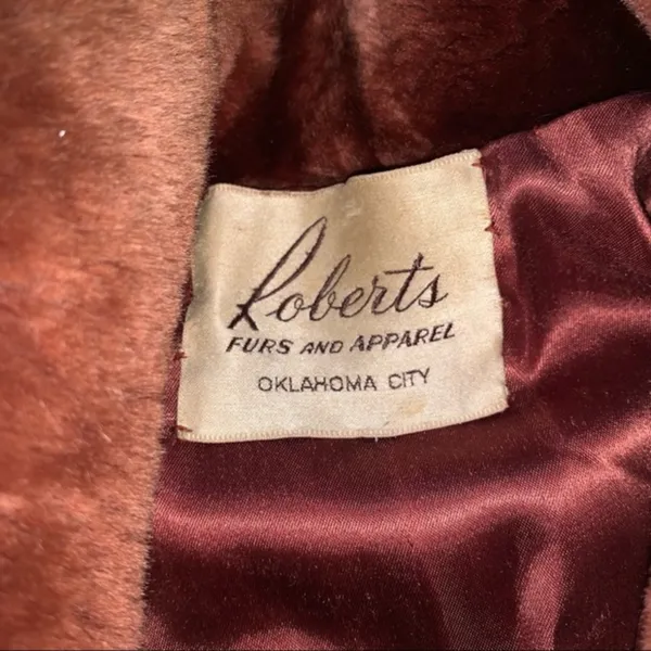 Roberts fur and apparel real fur coat - Image 2