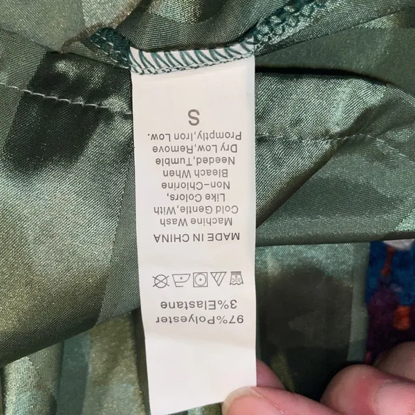 Sage Green Striped Satin Pajama Set Short Sleeve Button Down Shorts Womens Small - Image 6