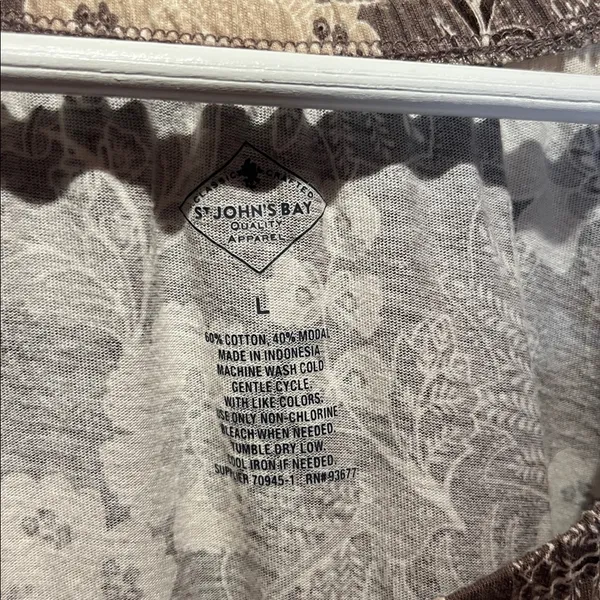 St. John’s Bay Women’s Knit Blouse Peasant Style Neutral Floral Size Large - Image 4