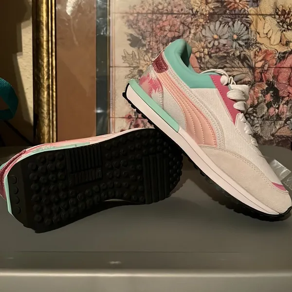 Puma Shoes - Image 3