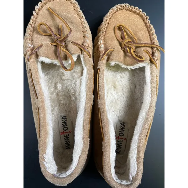 Minnetonka SKU 7672 Womens Moccasins Sheepskin Lined Slip On Shoes Size 10 - Image 6