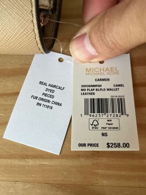 Michael Kors Wallet - Image 4