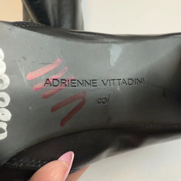 Adrienne Vittadini Black Leather Ankle Boots Block Heel Chic Trendy Zip Size 8M - Image 5