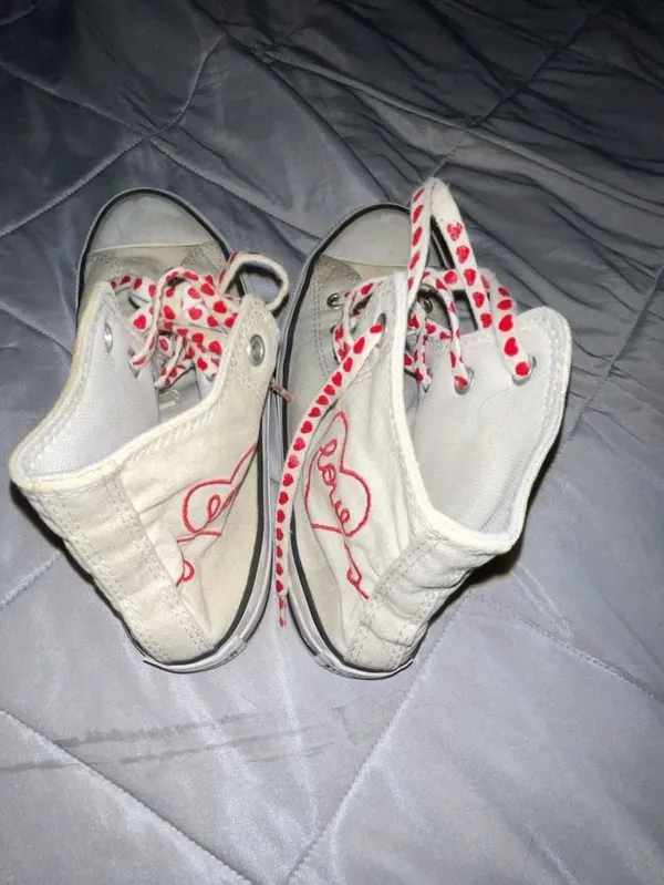 Converse Chuck Taylor High Top – Custom Heart “Love” Design – Women’s 6 / Men’s - Image 6