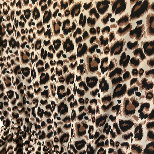 Cheetah Animal Print V-Neck Elastic Waist Mini Dress Medium Mob Wife Whimsygoth - Image 3