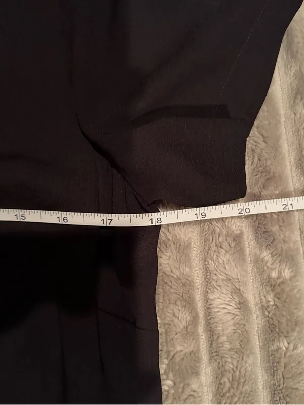 Lulu's Black Short Sleeve Shift Dress with‎ Gold Zipper - Image 5