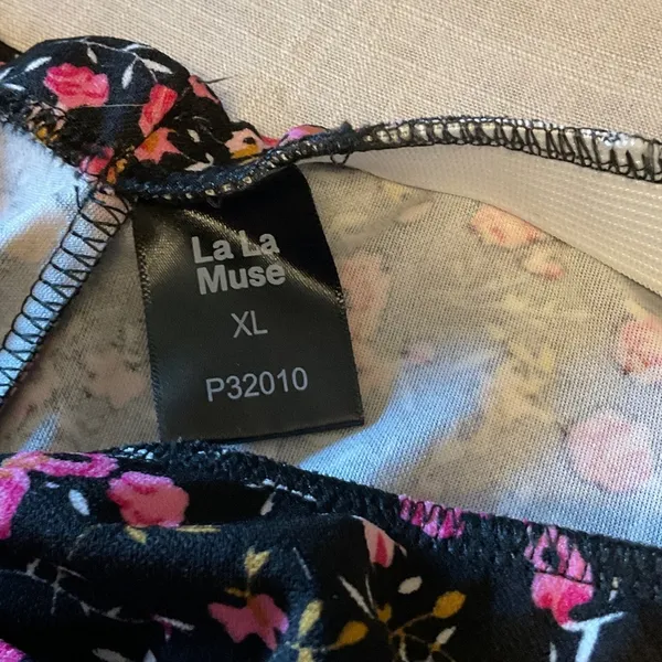 Chic Floral High Waist Women's Shorts - Image 3