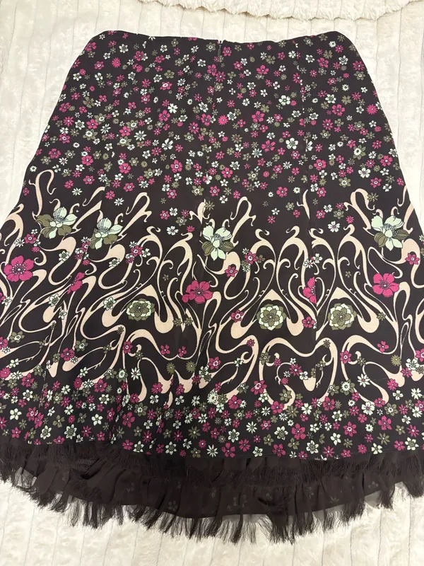 Long floral skirt Black Size 6 - Image 3