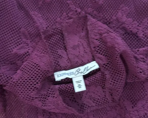 Beautiful, maroon lace, mock neck, shirt, express size medium - Image 3