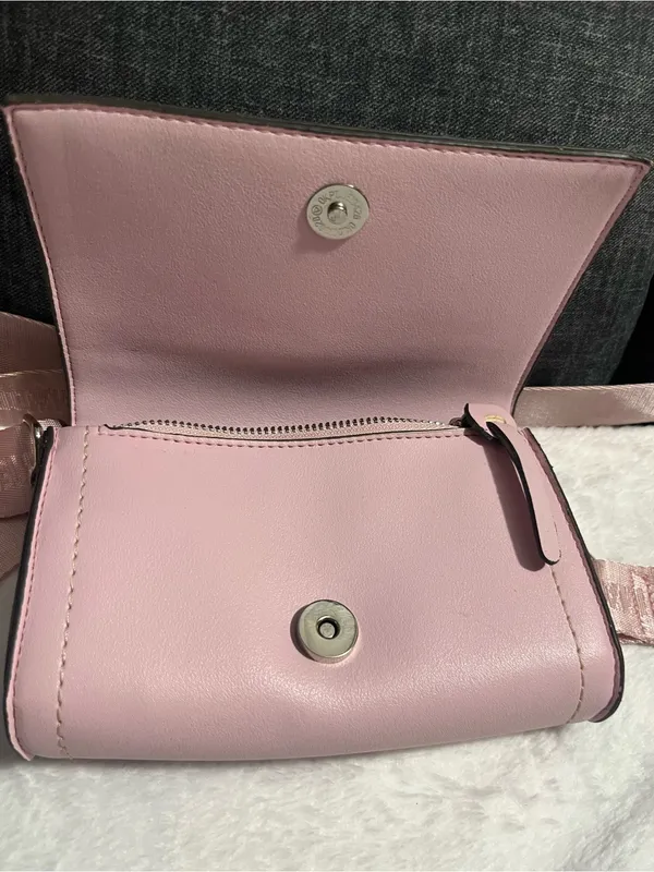 Steve Madden Light Pink Crossbody Bag with Logo - Image 4