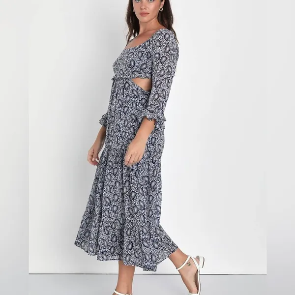NWT Lulus Navy Blue Paisley Tiered Cutout Midi Dress women's size small - Image 3