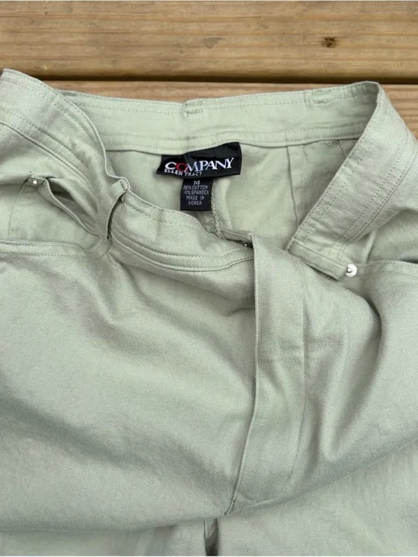 Ellen Tracy Company Women’s Size 4 Sage Green Stretch Straight Leg Pants - Image 2