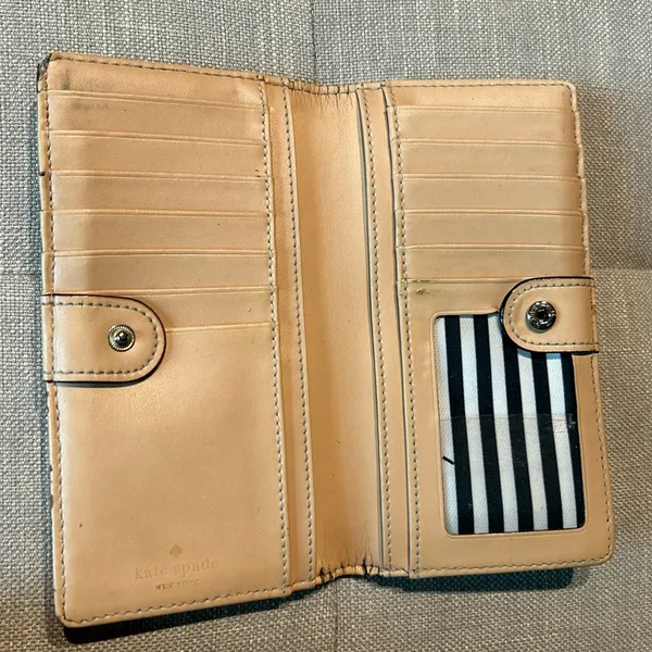 KATE SPADE New York Stacy Southport Avenue Wallet in Black - Image 5