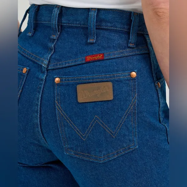 Wrangler Women's Cowboy CUT® SLIM FIT JEAN size‎ 15/16 32 inch inseam - NWT - Image 2