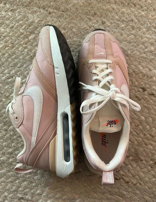 Nike Air Max Dawn Sneaker - Image 2