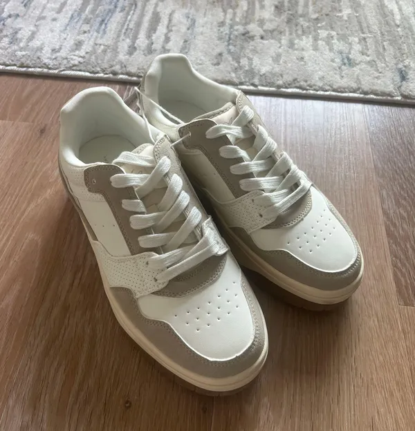 American Eagle White Beige Taupe Varsity Retro Sneaker Chunky Platform Shoes - Image 5