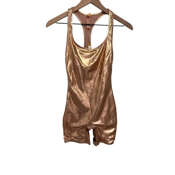 SKIMS METALLIC SWIM CYCLE SUIT/NWT / Champagne color Small NWT - Image 5