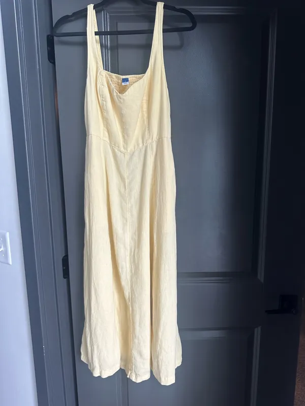 Yellow Dress Old Navy butter yellow - Image 2