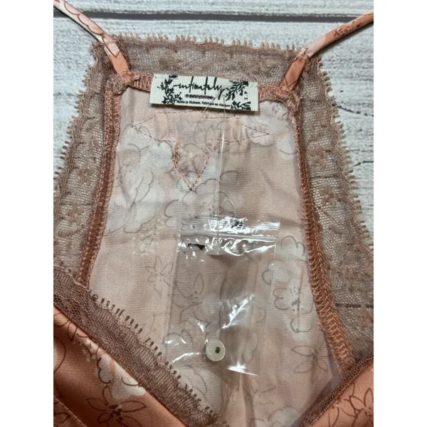New Free People Intimately Peach/Pink Embroidered Satin Sleep Cami Small Lacey - Image 6