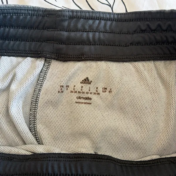Gray Adidas capri sweatpants with black stripes (size small) #athleisure #activewear - Image 4