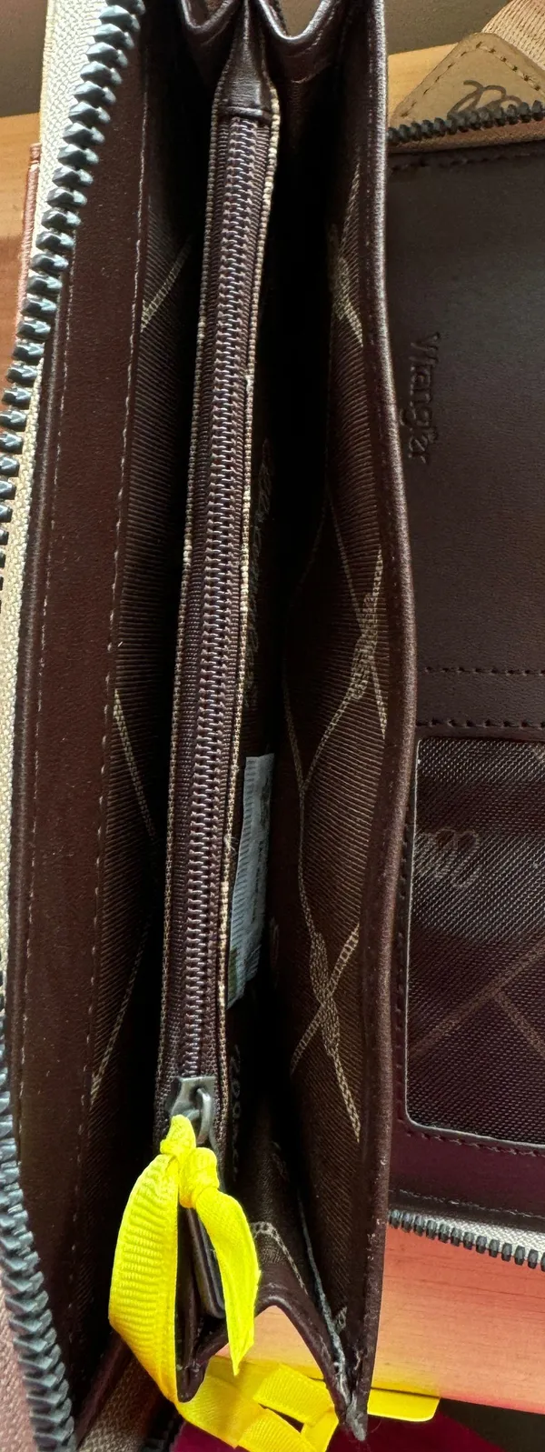 By Montana West Whipstitch Wallet With Clutch Strap - Image 4
