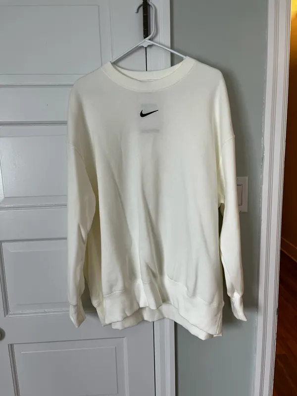 Nike Crewneck Sweatshirt - Image 3