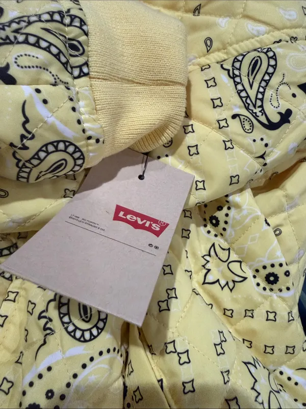 NWT $100 Levi's Yellow Bandana Paisley Diamond Quilted Bomber Jacket XL - Image 6