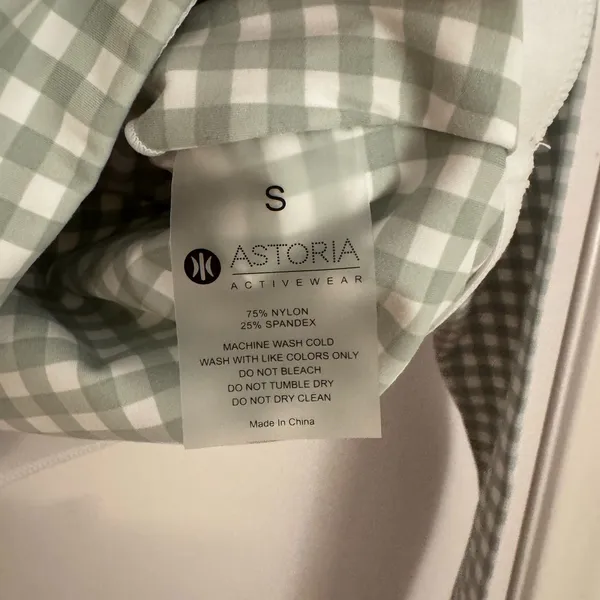 NWT Womens Small Astoria LUXE BALANCE Staple Sleeved Crop - Jade Gingham - Image 3
