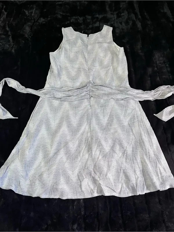 GAP Women’s Chevron Print Sleeveless Tie Waist Fit & Flare Dress Size Small NWT - Image 4
