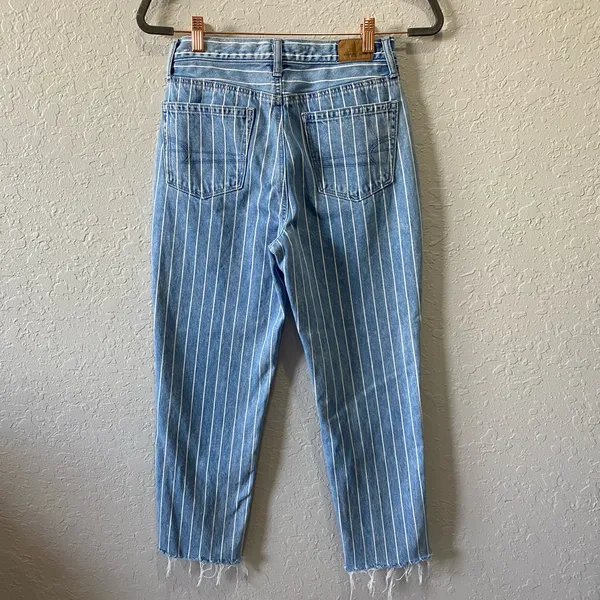 American Eagle High-Rise Mom Jeans SZ 0 - Image 5