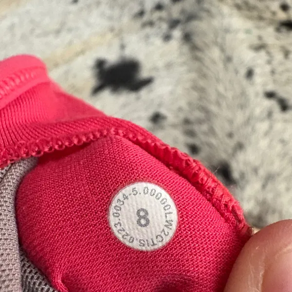 LULULEMON Flow Y Bra Nulu *Light Support A-C Cup Size 8 Sport Bra Pink‎ - Image 5