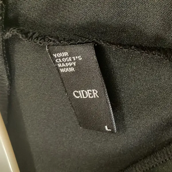FINAL MARKDOWN Elegant Black cider Women's Skirt large - Image 3