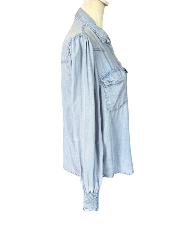 Women's blue jean-like long sleeve collared snap front lightweight shirt size S - Image 3