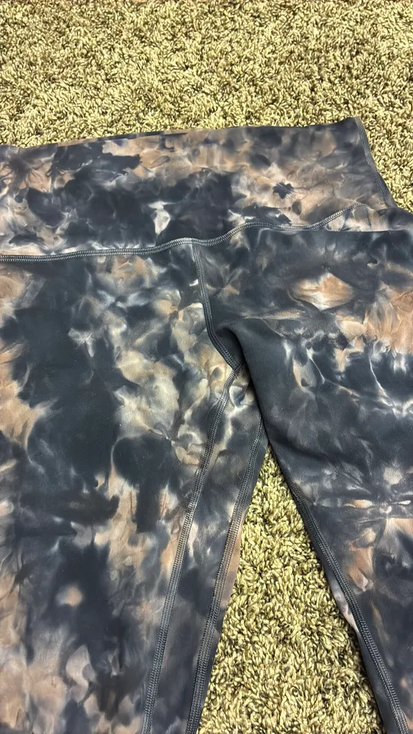 Lululemon matching set - Image 3