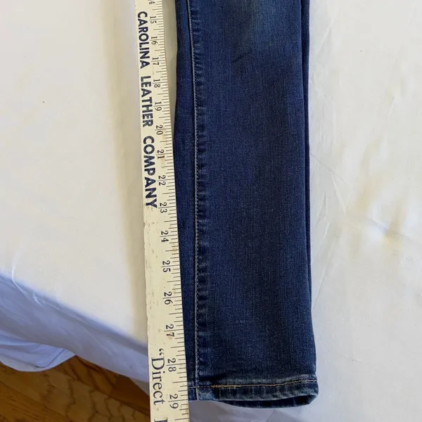 Women's‎ Levi's Jeans Curvy Medium Wash Denim 28x29 Capsule Wardrobe US Size 6 - Image 3