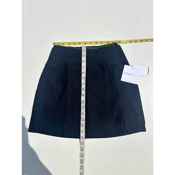 Beyond Yoga Spacedye Allure Skirt Black XS - Image 3