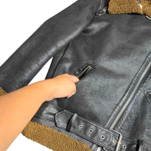 ZARA Woman Shearling Moto Black Jacket Size:‎ XS - Image 3