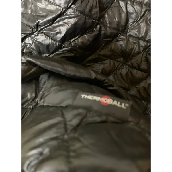 The North Face Thermoball quilted jacket black women's size small - Image 6