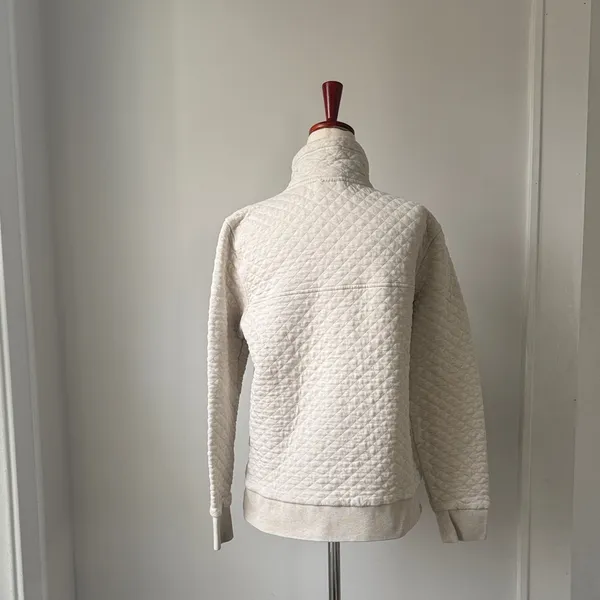 Patagonia Women's Cream and Mauve Organic Cotton Quilt Snap-T Pullover Small - Image 3
