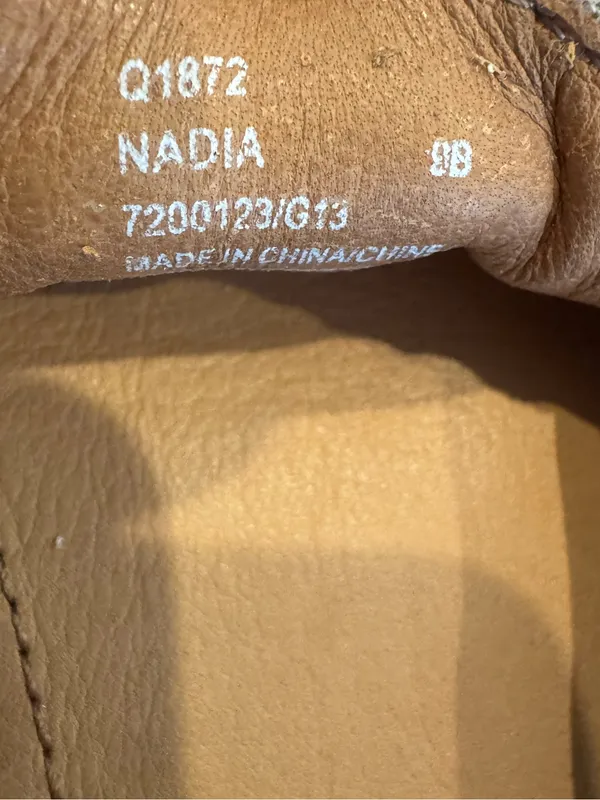 Coach Nadia driving moccasins in gold 9 like new! - Image 7