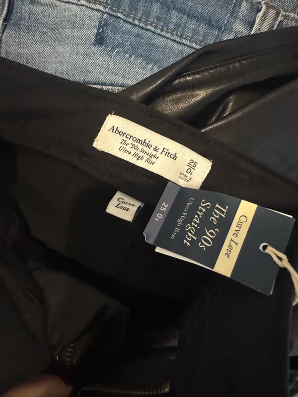 Abercrombie Leather Straight Pants 90s Ultra High-Rise Curve Love Ultra - Image 2